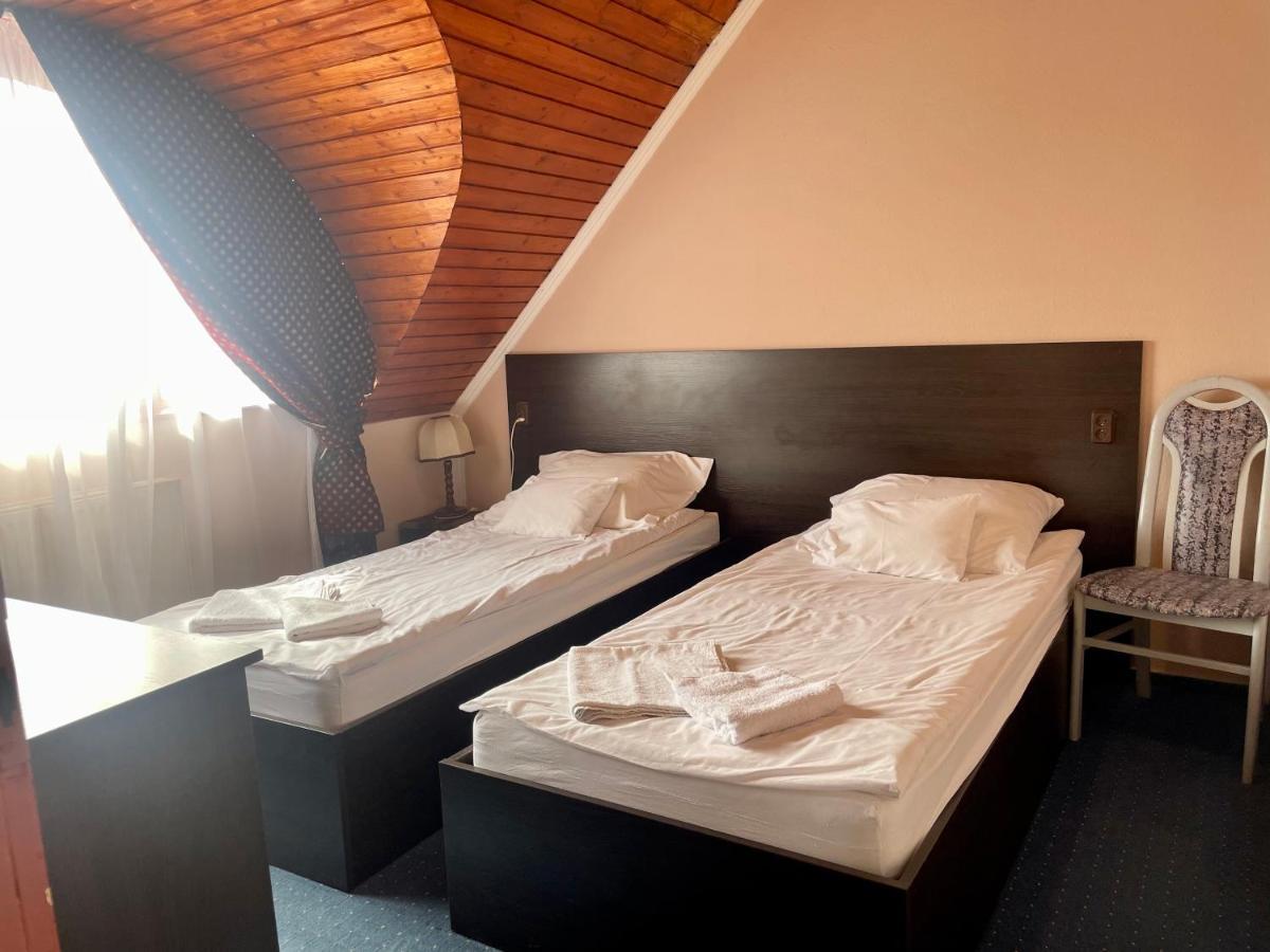 Hajdúszoboszló Karikas Hotel מראה חיצוני תמונה