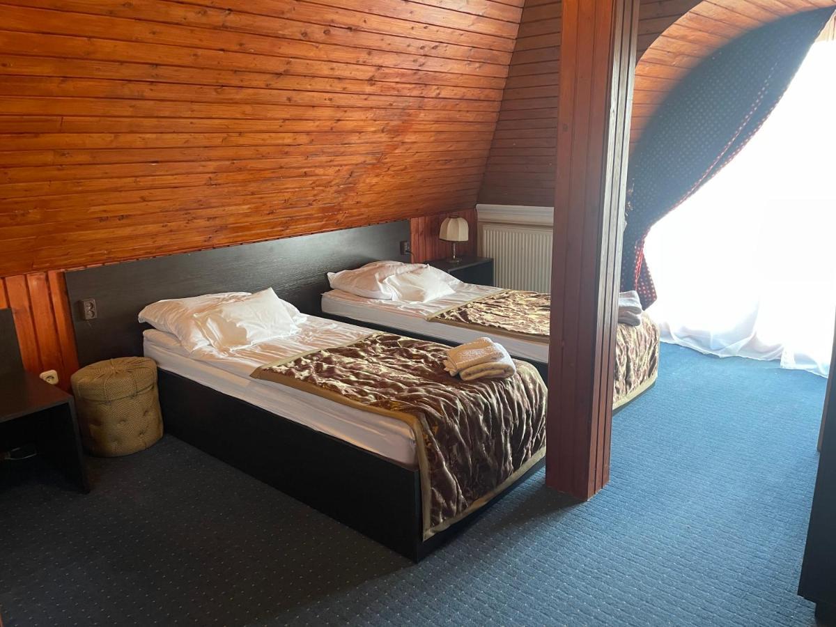 Hajdúszoboszló Karikas Hotel מראה חיצוני תמונה