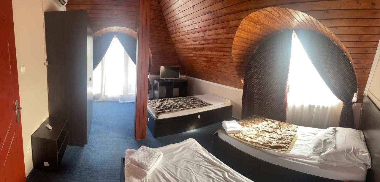 Hajdúszoboszló Karikas Hotel מראה חיצוני תמונה