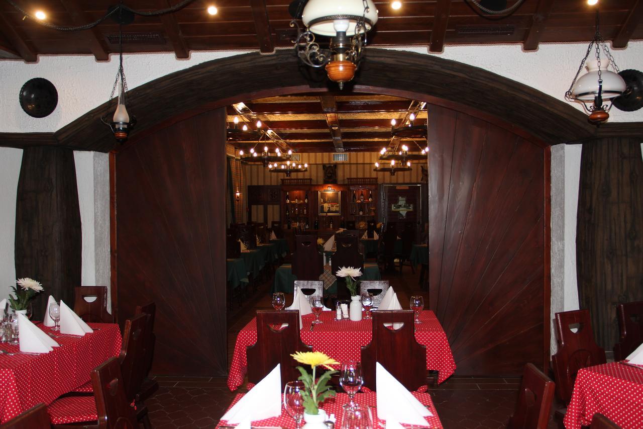 Hajdúszoboszló Karikas Hotel מראה חיצוני תמונה