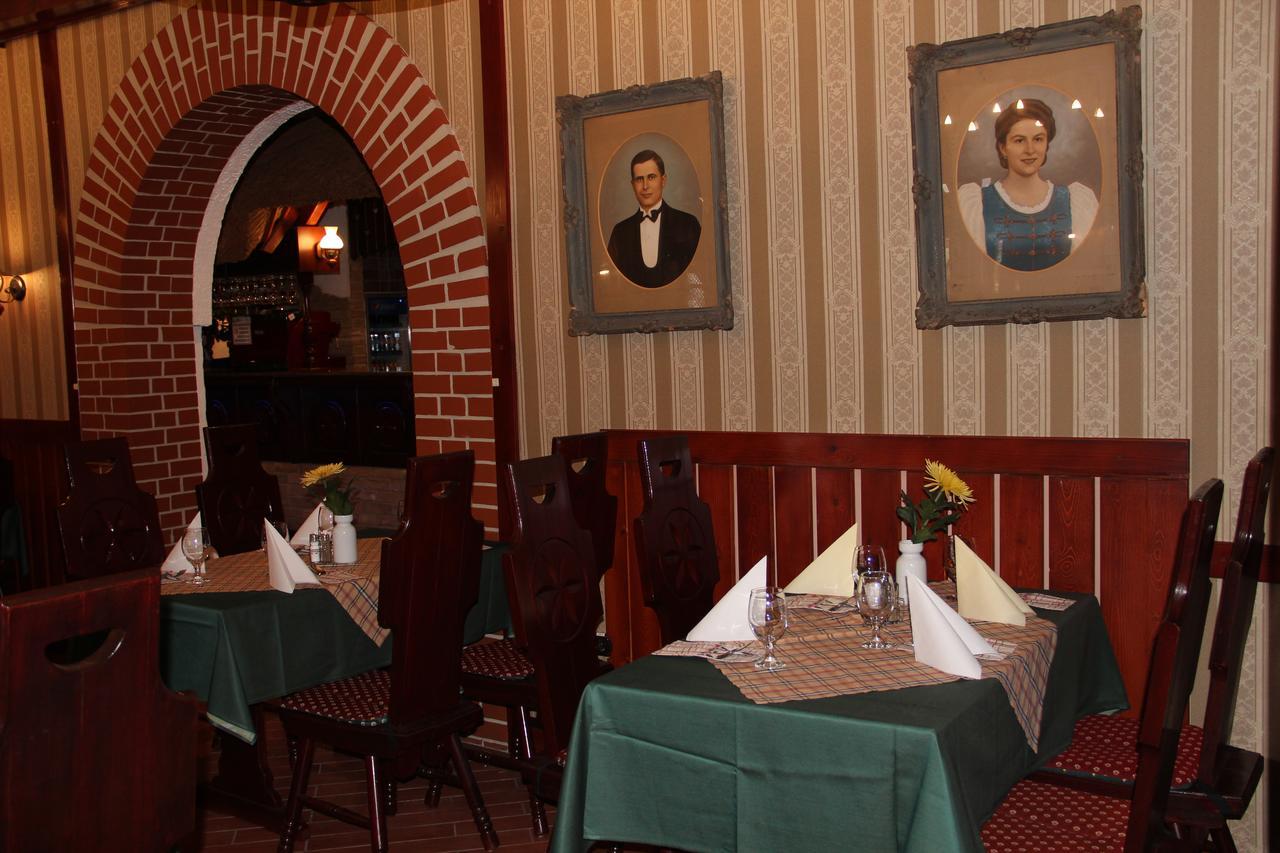 Hajdúszoboszló Karikas Hotel מראה חיצוני תמונה