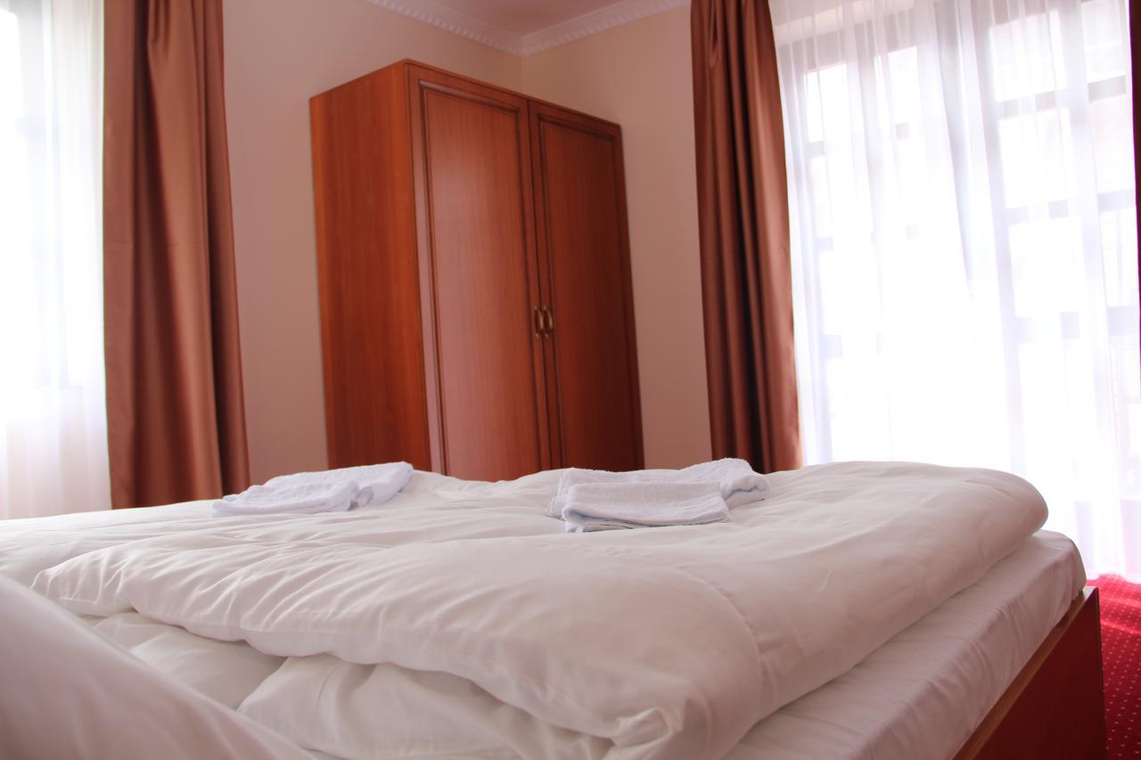 Hajdúszoboszló Karikas Hotel מראה חיצוני תמונה