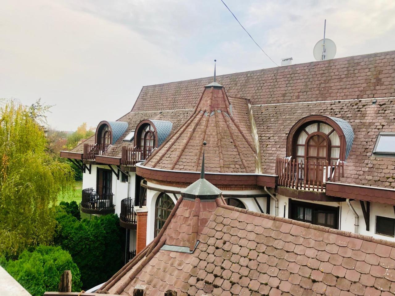 Hajdúszoboszló Karikas Hotel מראה חיצוני תמונה