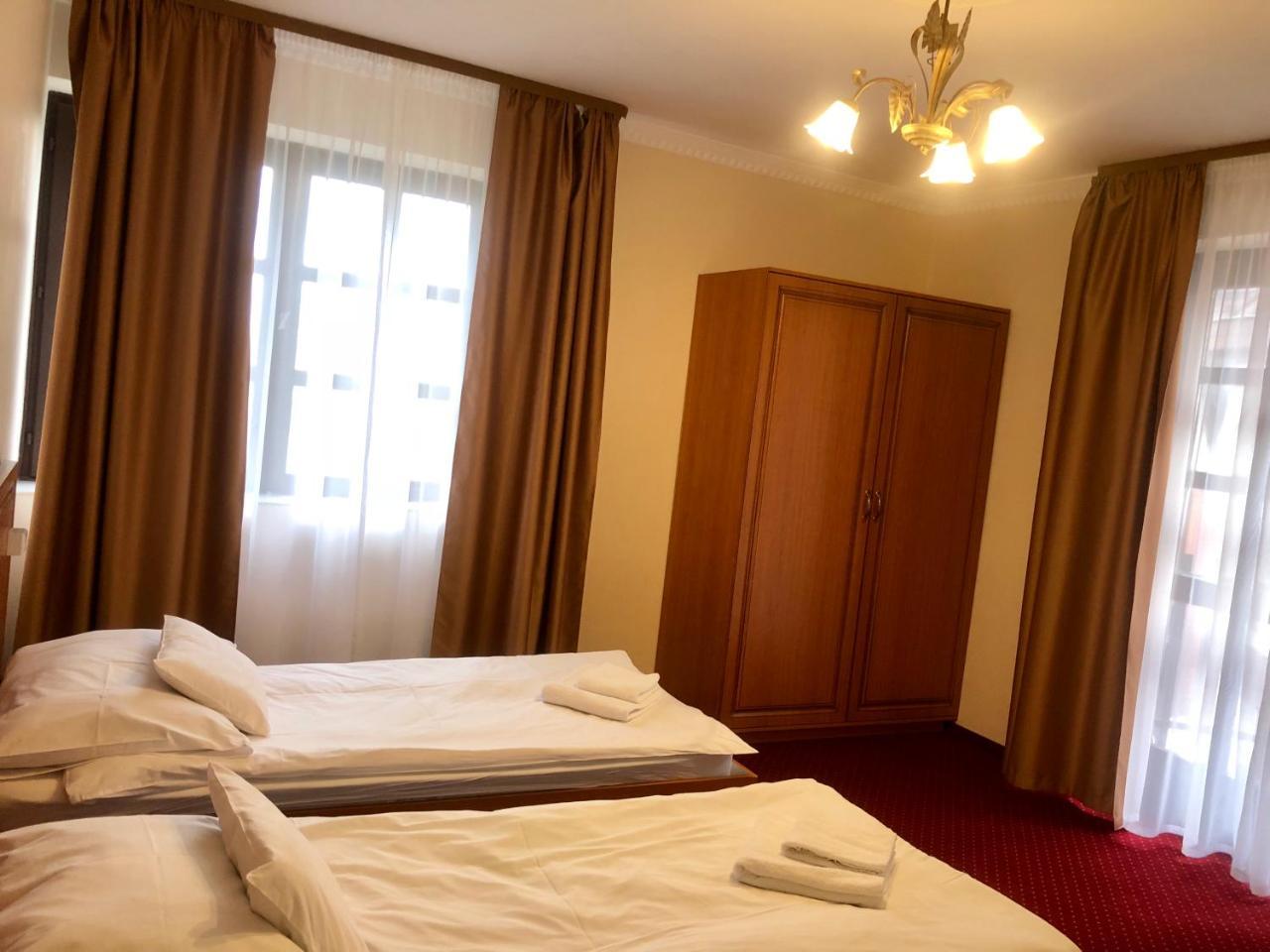 Hajdúszoboszló Karikas Hotel מראה חיצוני תמונה